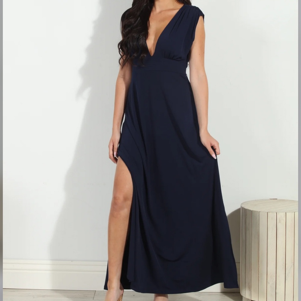 Veronica M Blue Sleeveless V-Neck Maxi Gown